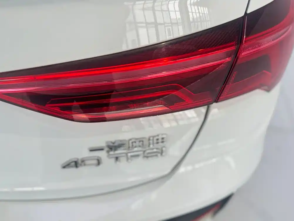 Audi Q3 Sportback 2020 — фото 11