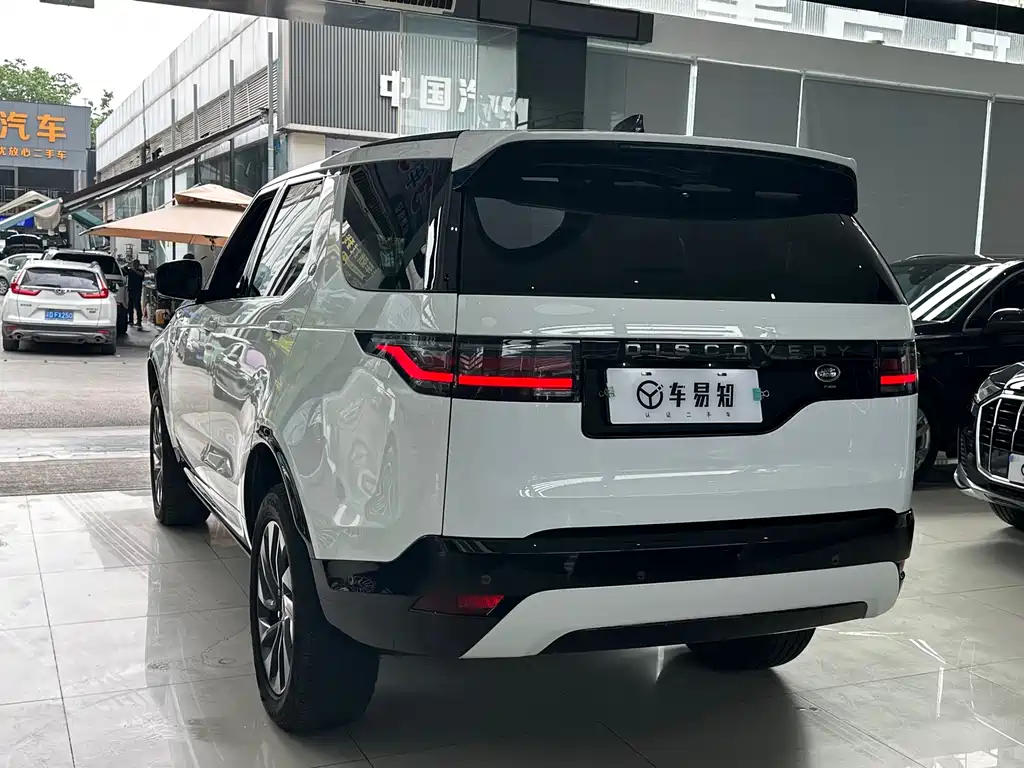 Land Rover Discovery 2021 — фото 16