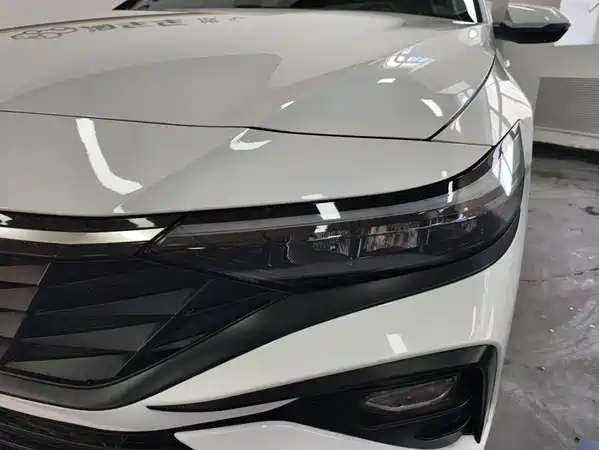 Hyundai Elantra 2024