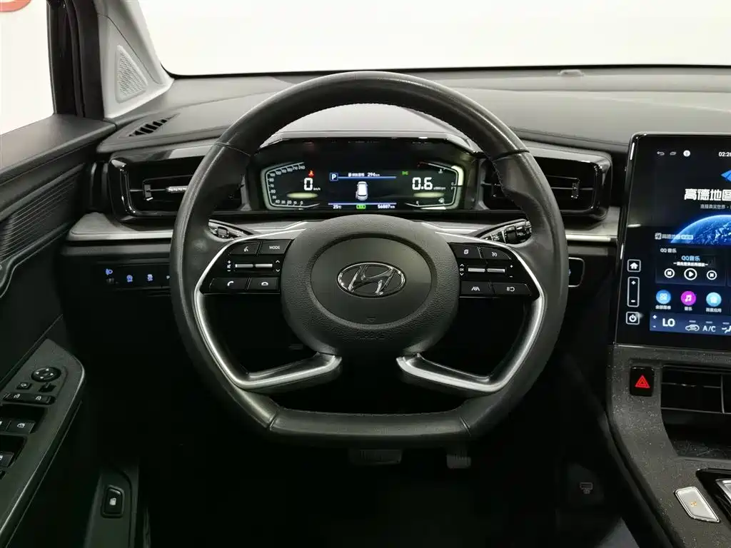 Hyundai Custo 2022 — фото 11