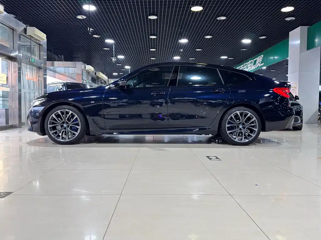 BMW 6 Series GT 2025 — фото 4