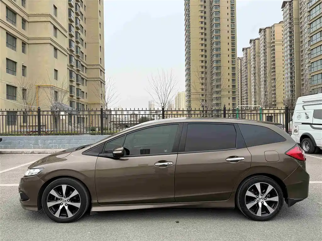 Honda Jade 2015 — фото 13