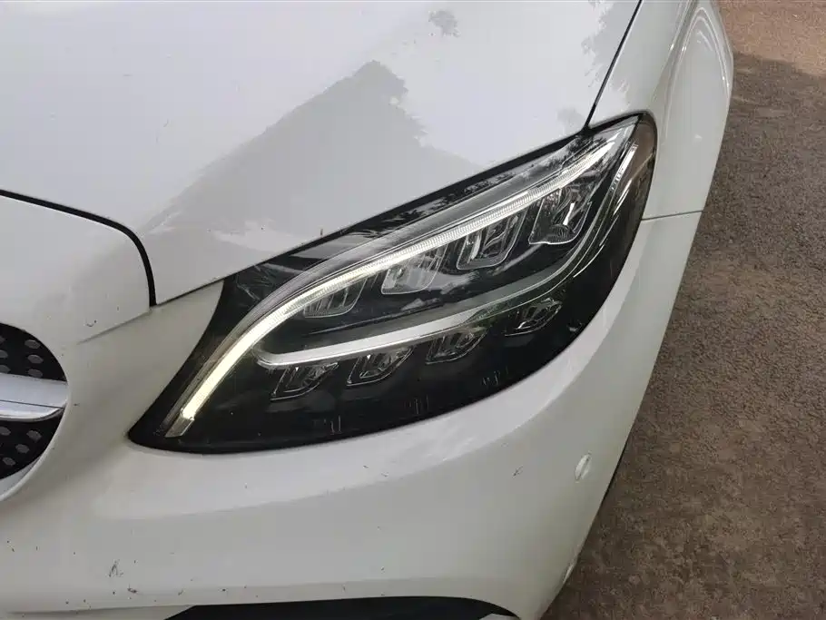Mercedes-Benz C-Class 2021