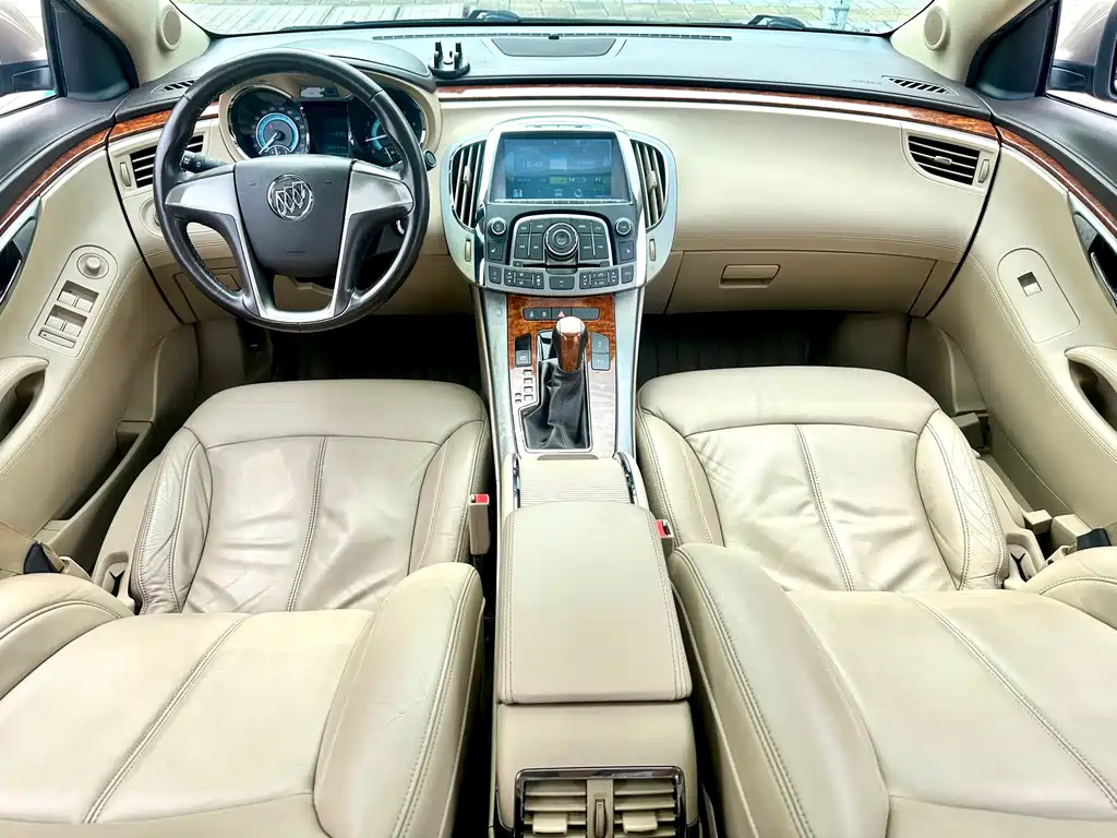 Buick LaCrosse 2013 — фото 39