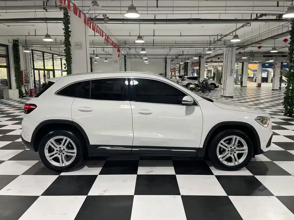 Mercedes-Benz GLA 2022 — фото 10
