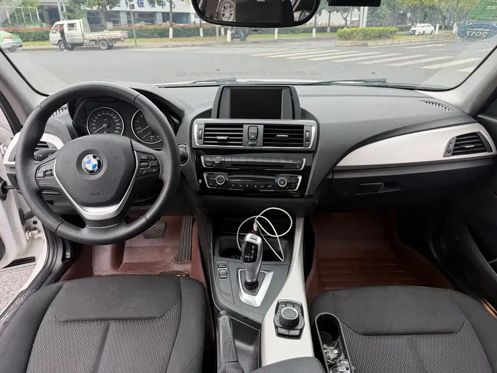 BMW 1 Series 2016 — фото 13