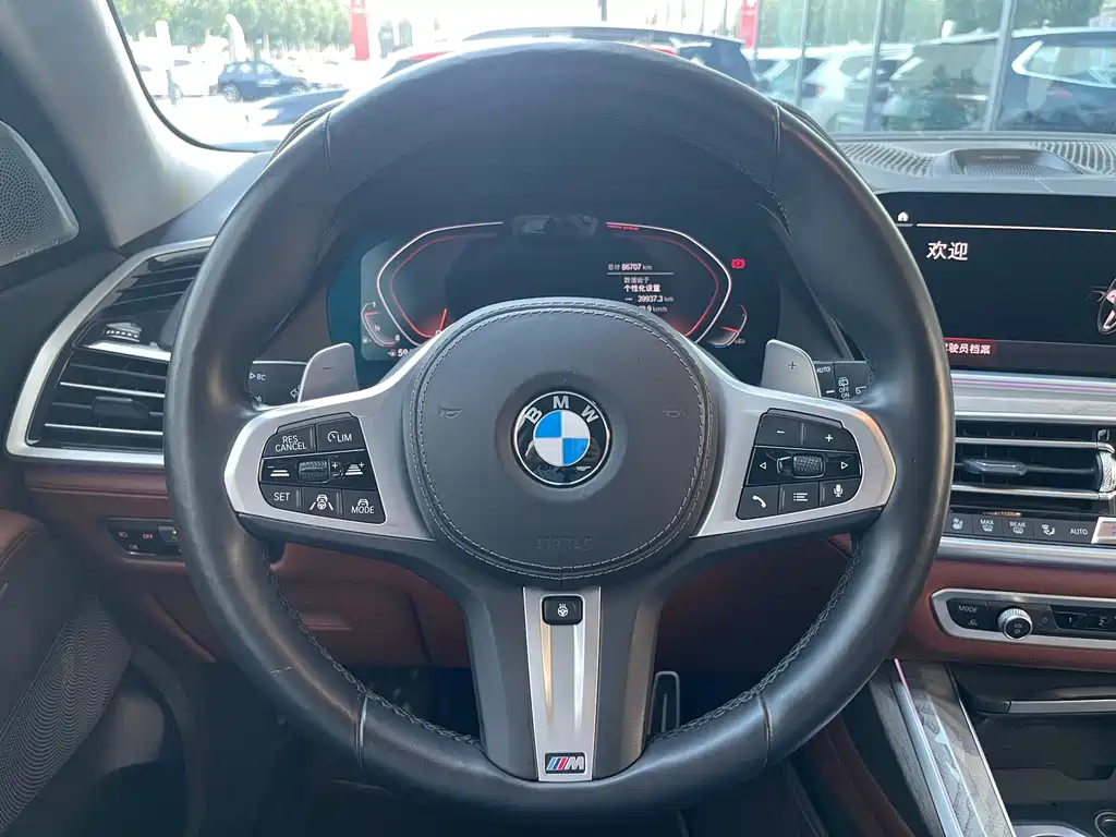BMW X7 2021 — фото 13