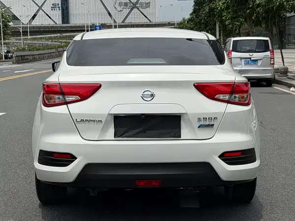 Nissan Bluebird 2021