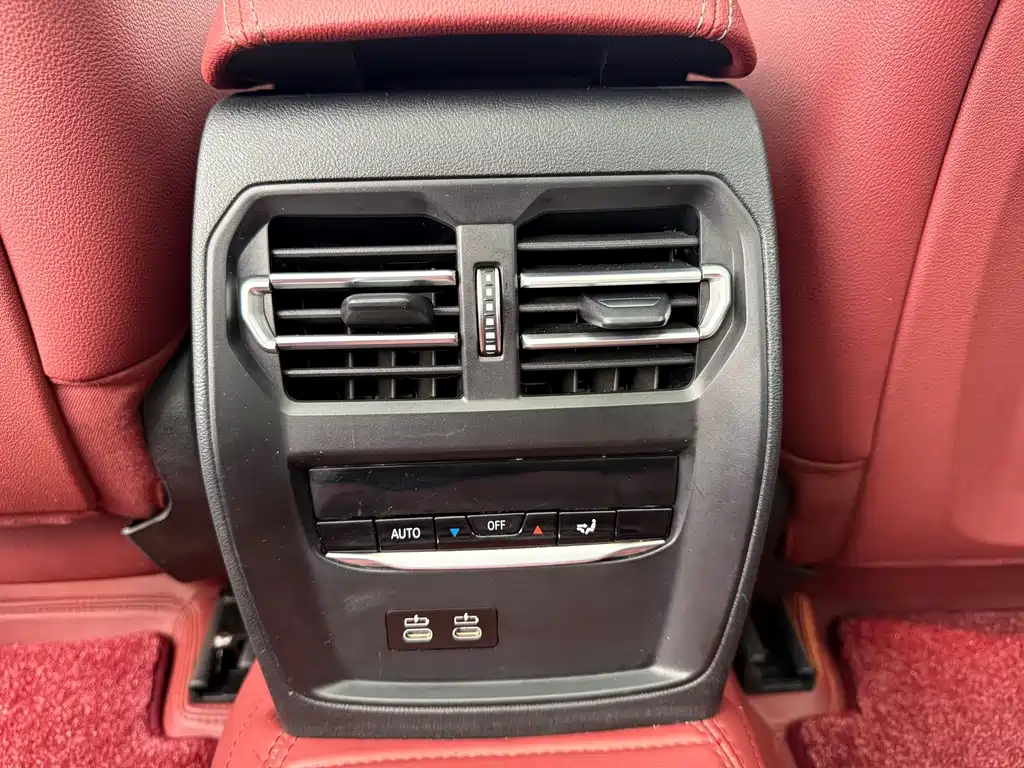 BMW 3 Series 2023 — фото 15
