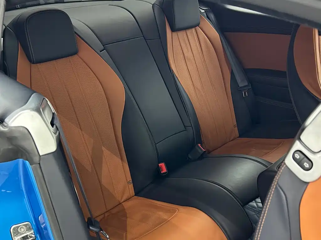 Bentley Continental 2015 — фото 13