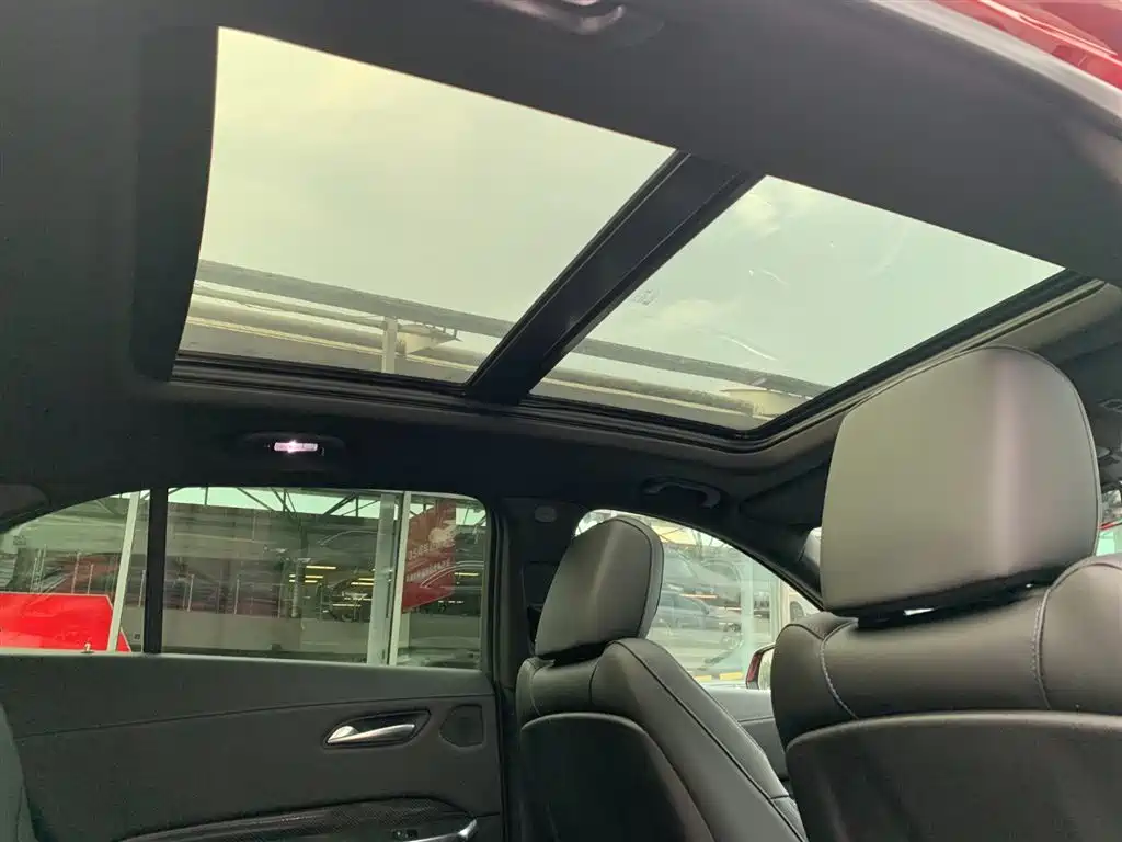 Cadillac XT4 2023 — фото 15