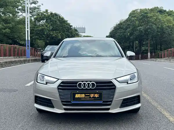 Audi A4L 2017