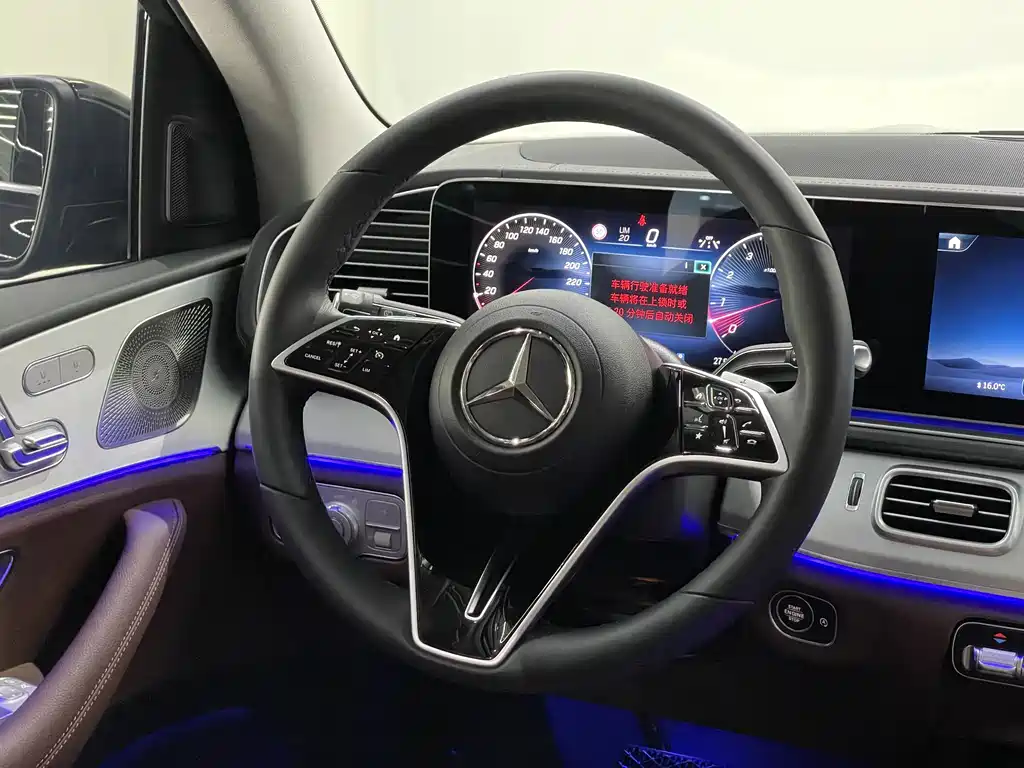 Mercedes-Benz GLS 2025 — фото 9