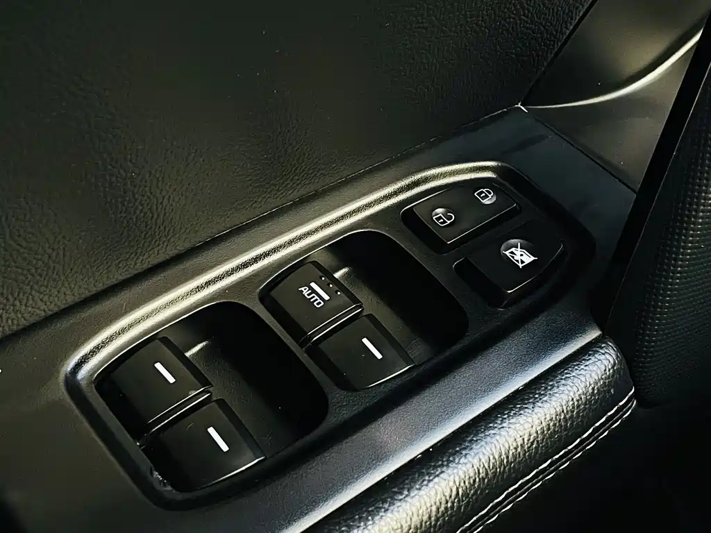 Hyundai ix25 2016 — фото 13