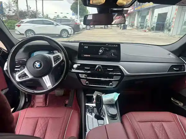 BMW 5 Series 2022