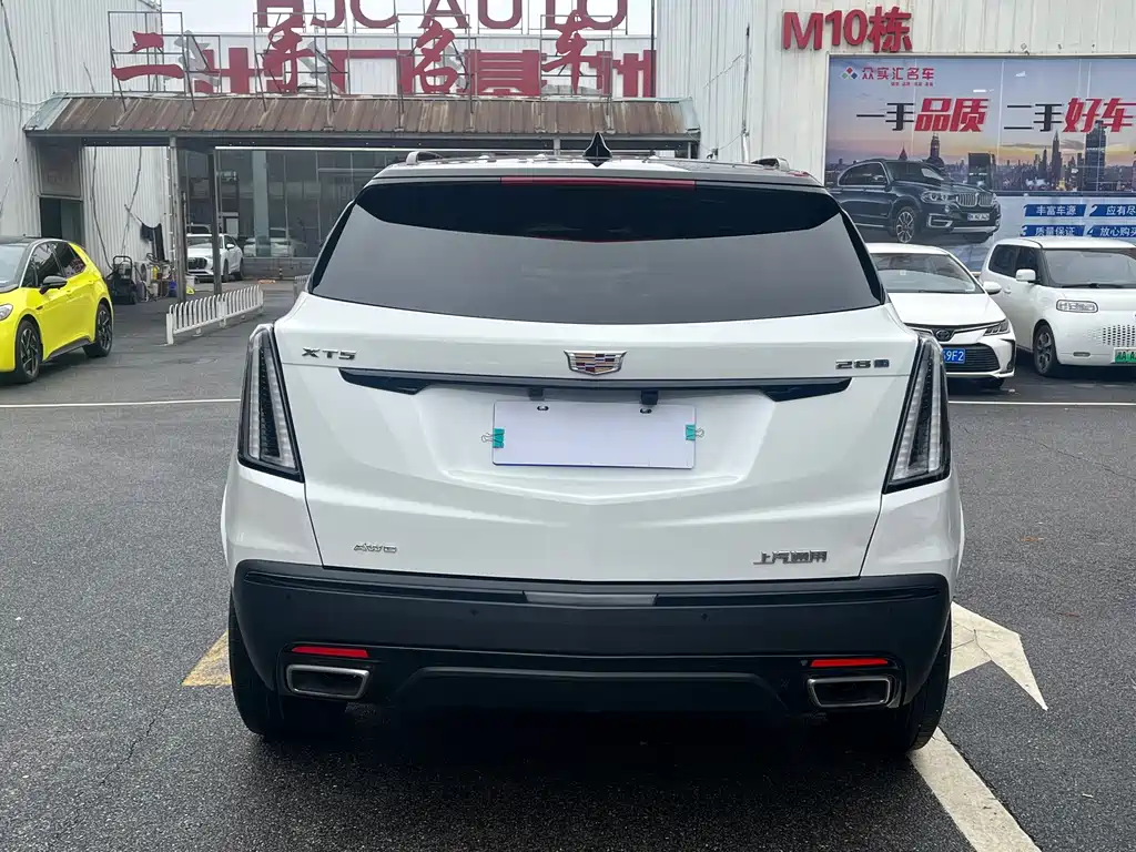 Cadillac XT5 2022 — фото 7