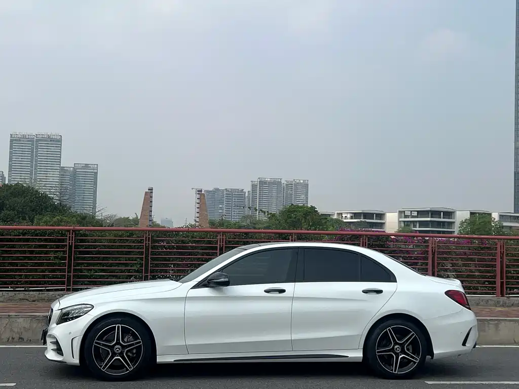 Mercedes-Benz C-Class 2020 — фото 4