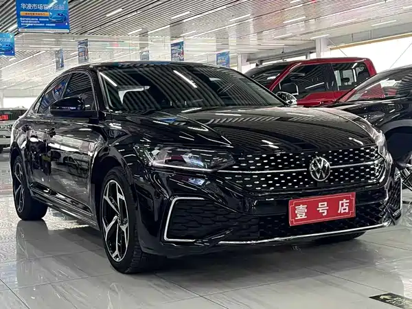 Volkswagen Passat 2024