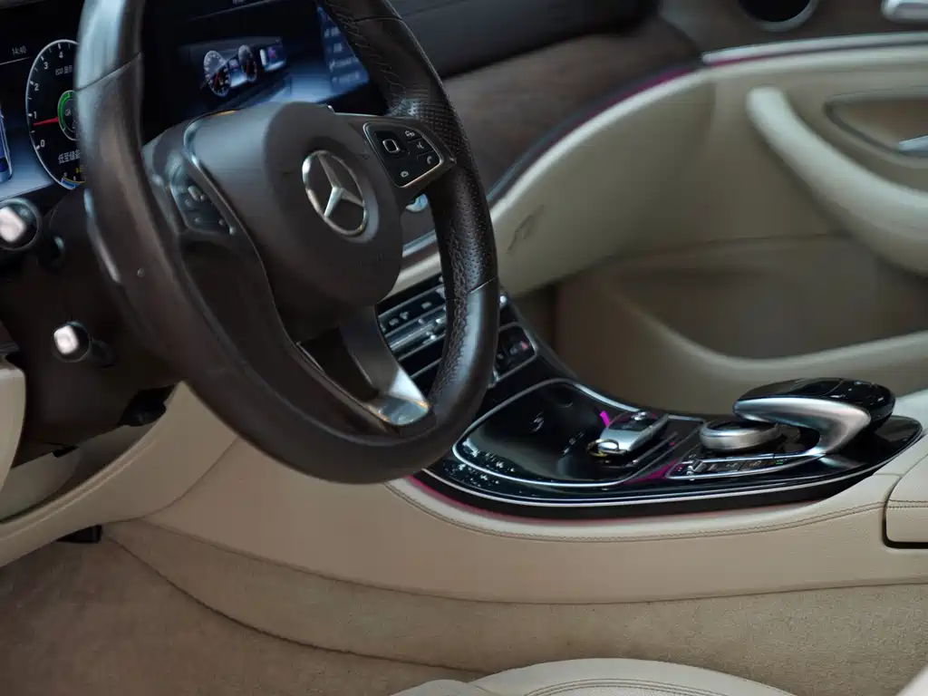 Mercedes-Benz E-Class 2016 — фото 6