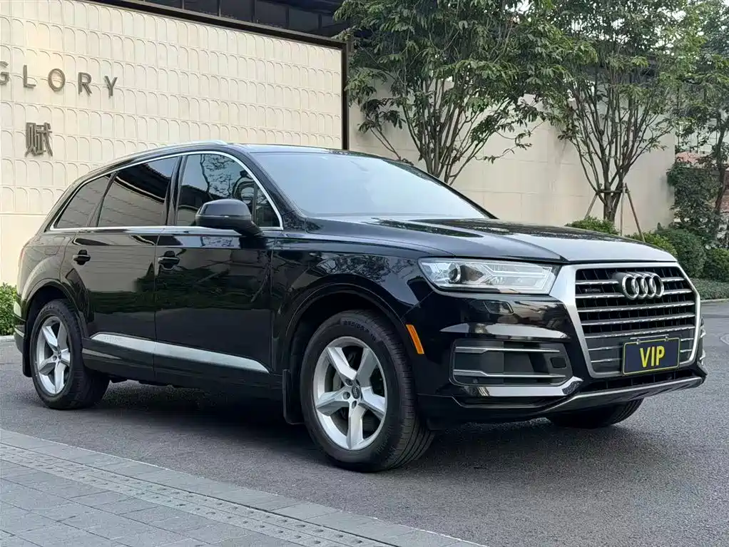 Audi Q7 2019 — фото 22