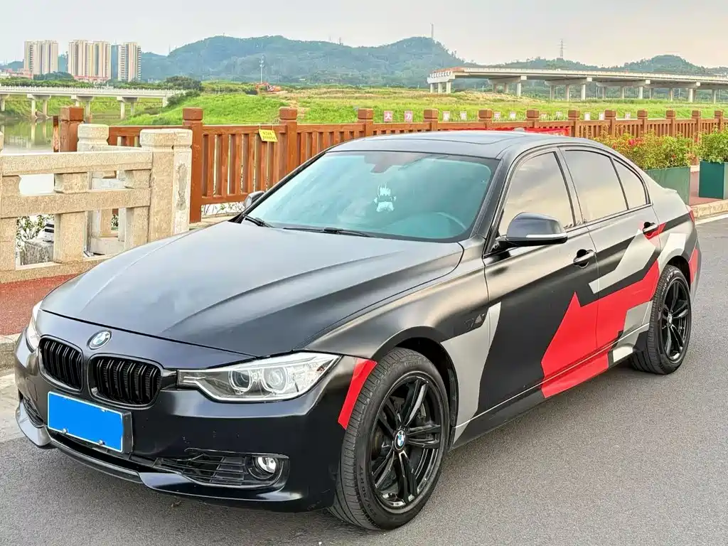 BMW 3 Series 2013 — фото 1