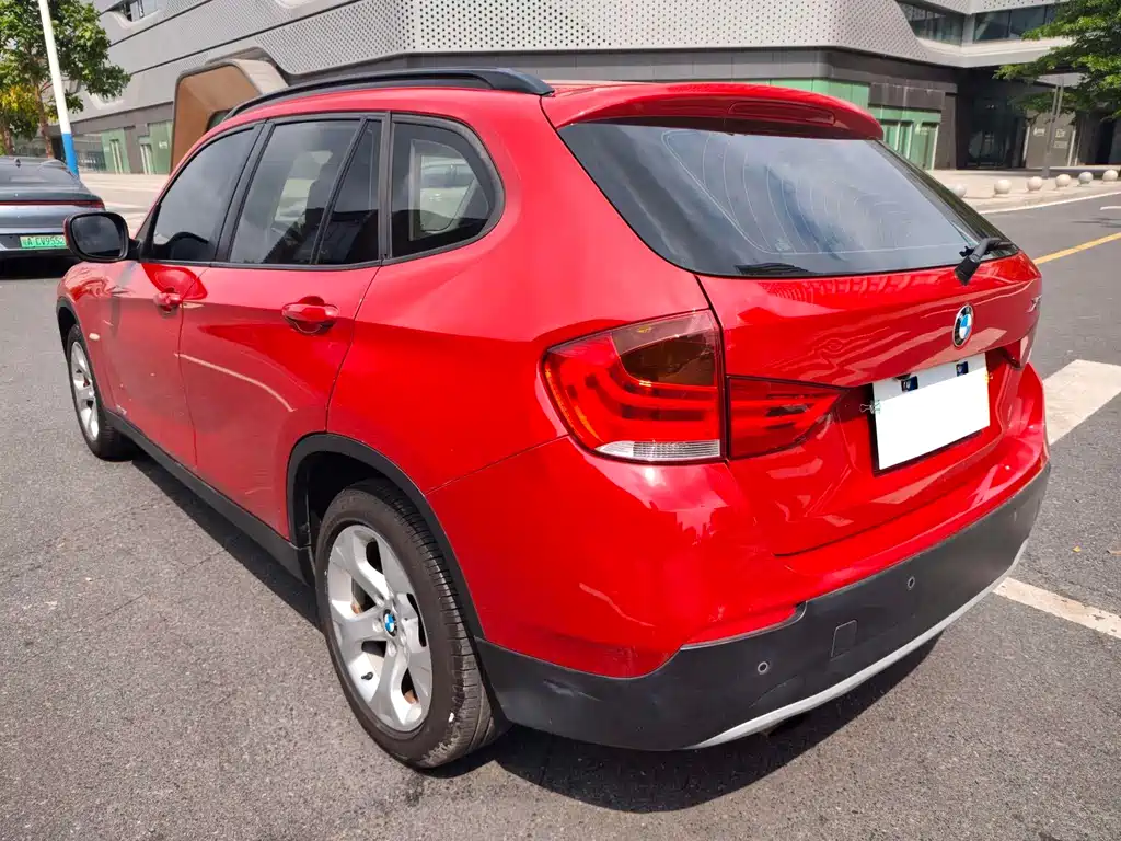 BMW X1 2012 — фото 5