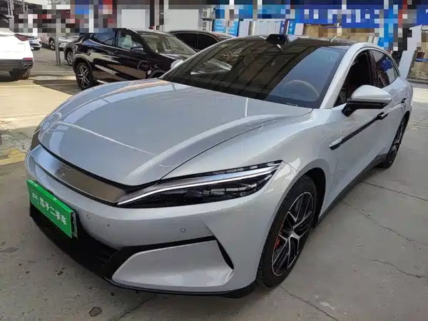 BYD Han L 2025