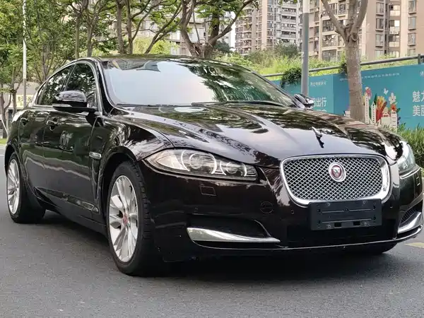 Jaguar XF 2015