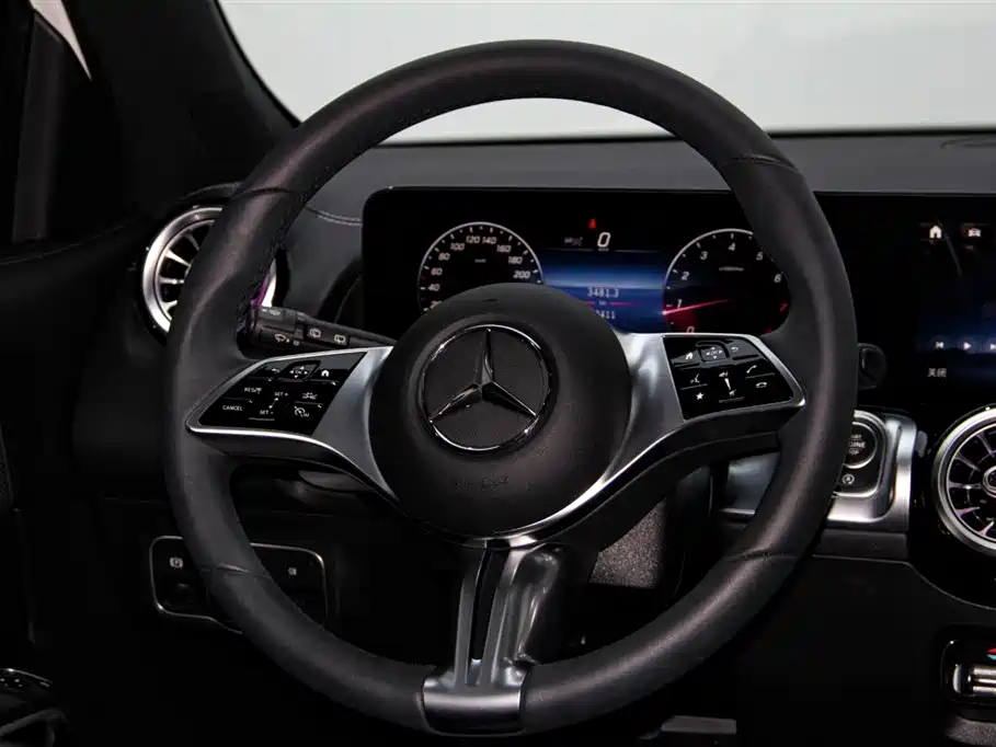 Mercedes-Benz GLB 2024 — фото 14