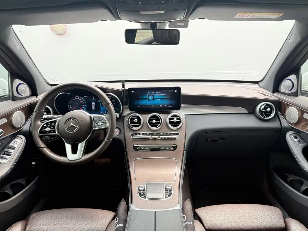 Mercedes-Benz GLC 2020 — фото 16
