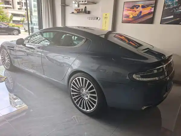 Aston Martin Rapide 2012