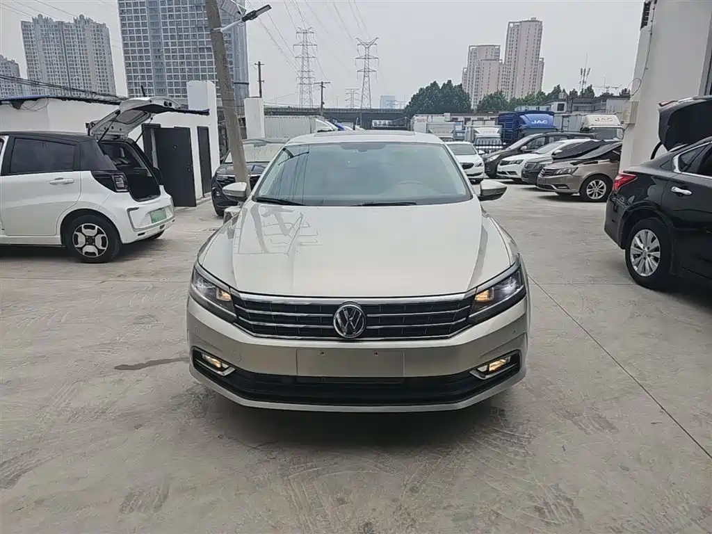Volkswagen Passat 2018 — фото 3