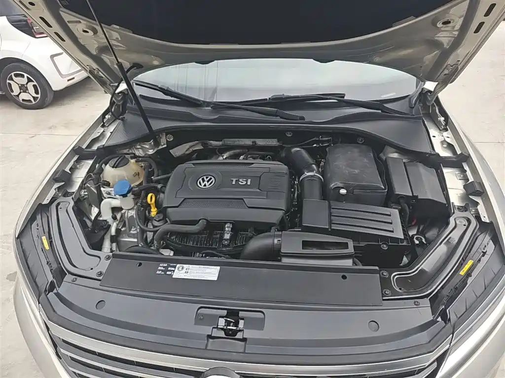 Volkswagen Passat 2018 — фото 20