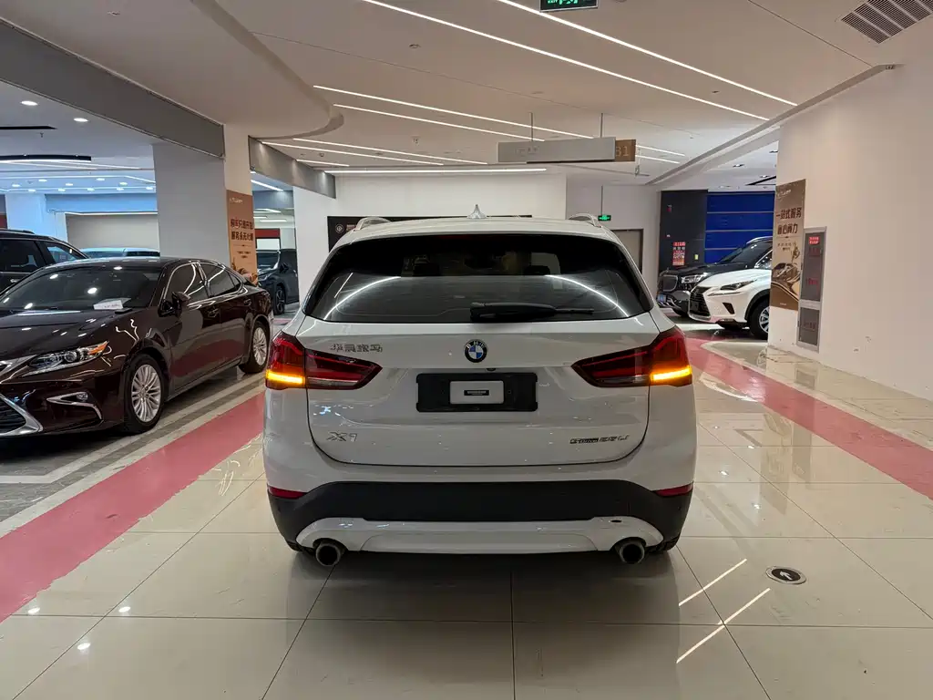 BMW X1 2022 — фото 17