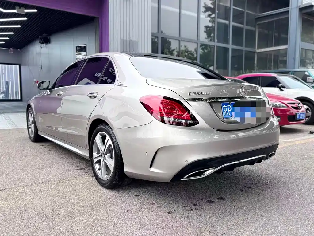 Mercedes-Benz C-Class 2020