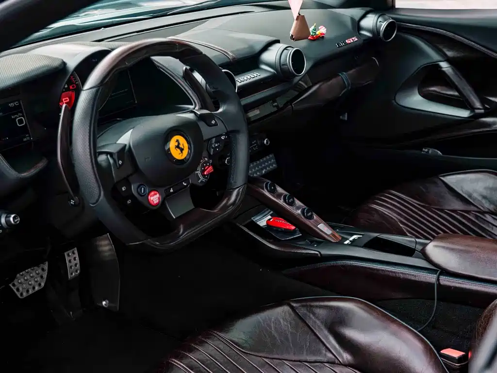 Ferrari 812 2023 — фото 16