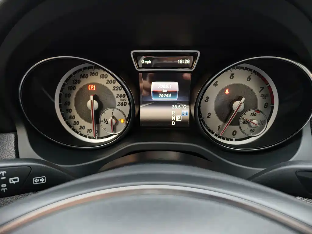 Mercedes-Benz GLA 2017 — фото 14