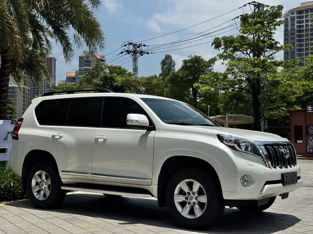 Toyota Prado 2016 — фото 3