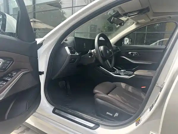 BMW i3 2023