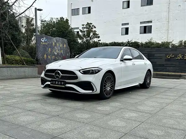 Mercedes-Benz C-Class 2025