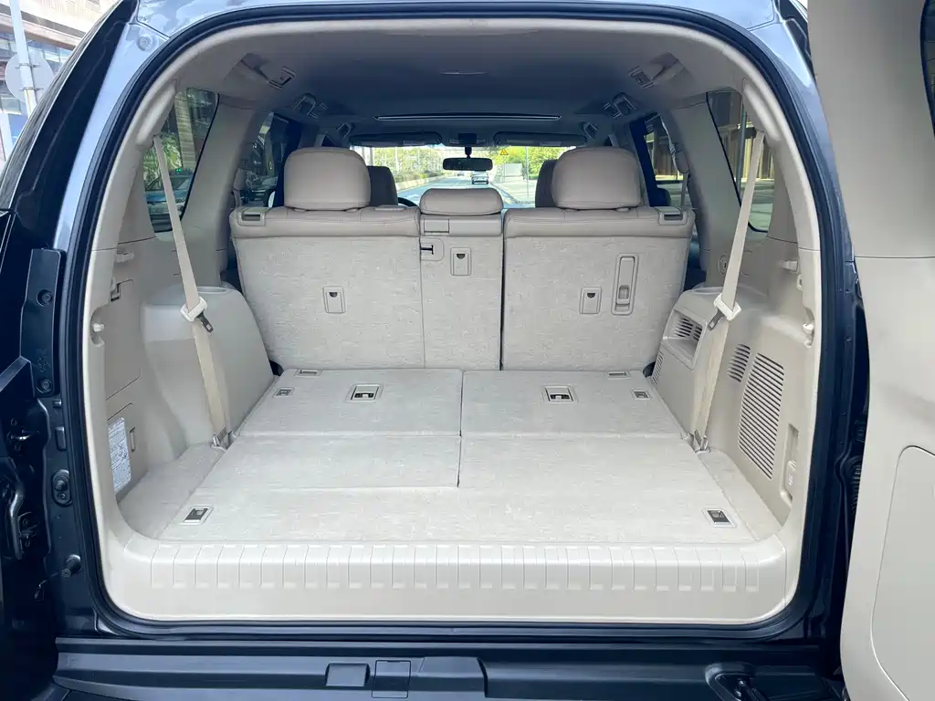 Toyota Prado 2019 — фото 32