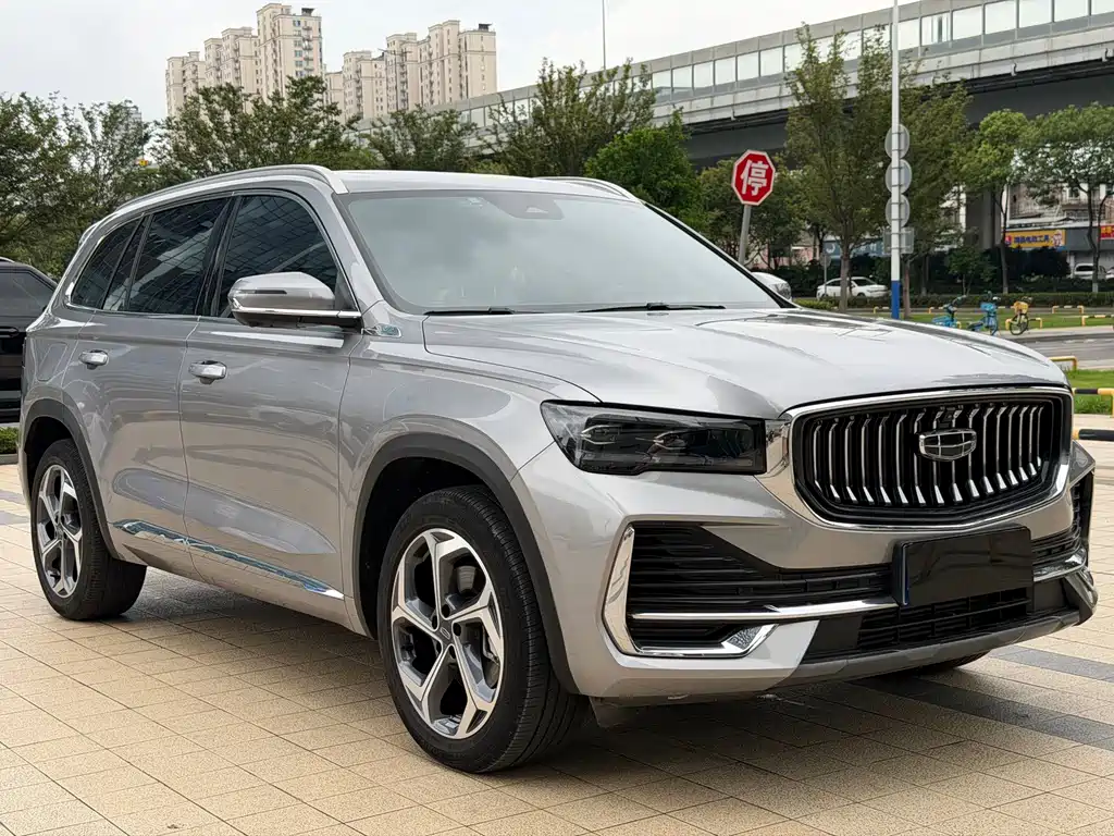 Geely Xingyue L 2024 — фото 1