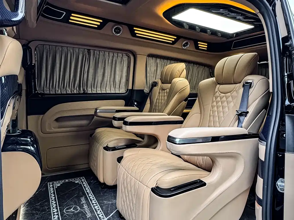 Mercedes-Benz Vito 2023 — фото 12