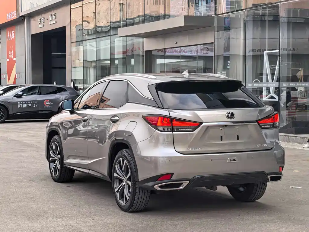 Lexus RX 2022 — фото 9