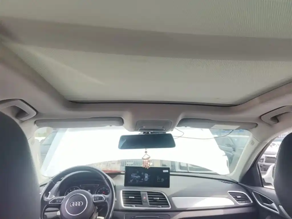 Audi Q3 2017 — фото 18