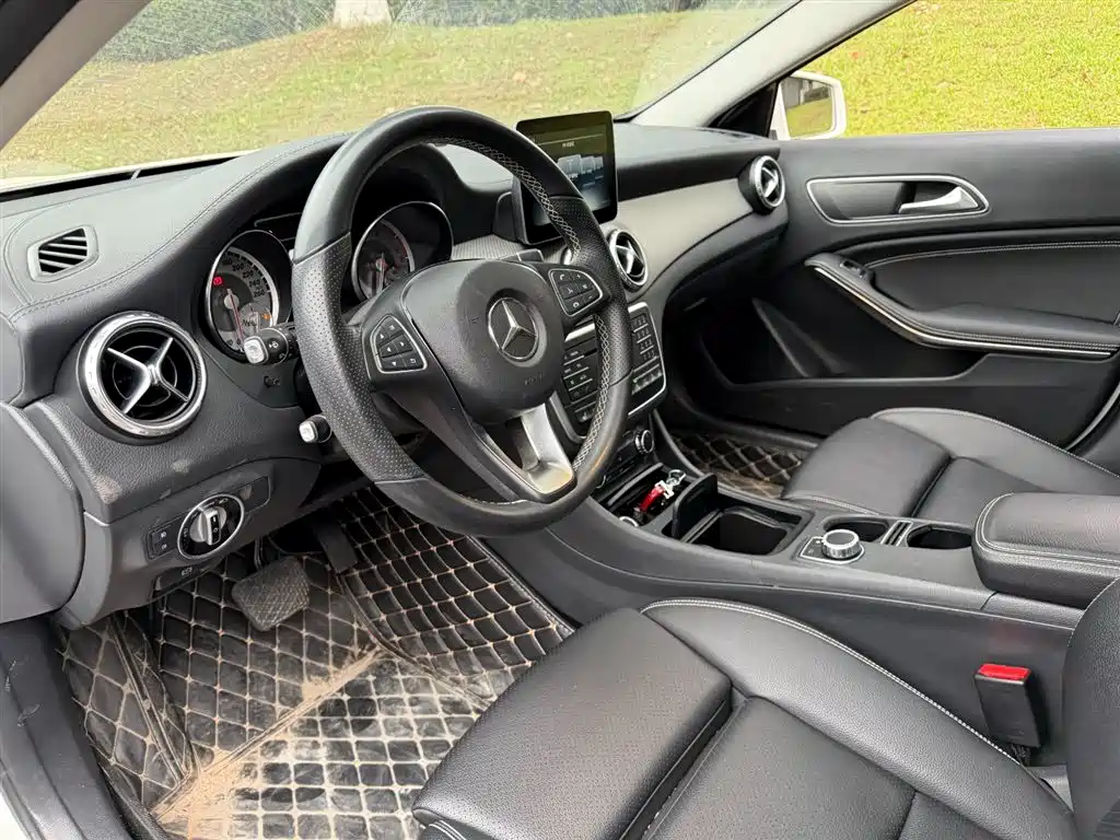 Mercedes-Benz GLA 2017 — фото 7