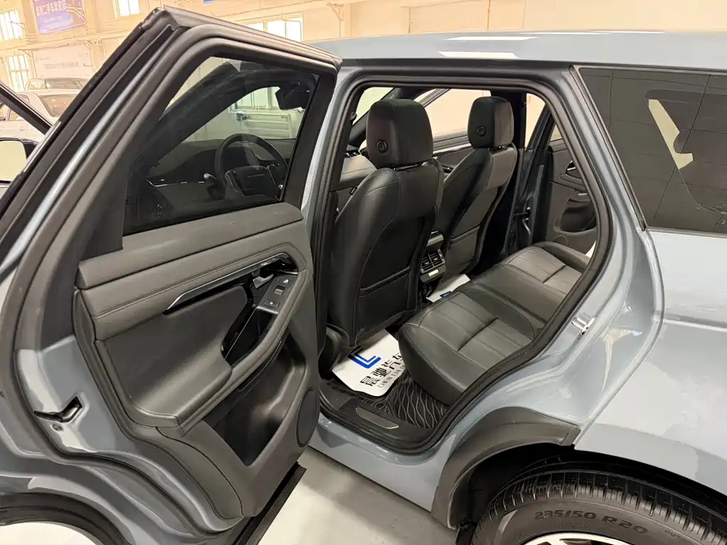 Land Rover Evoque 2020 — фото 12