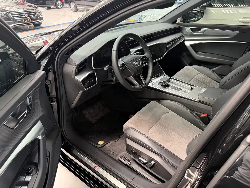 Audi A6L 2023 — фото 3