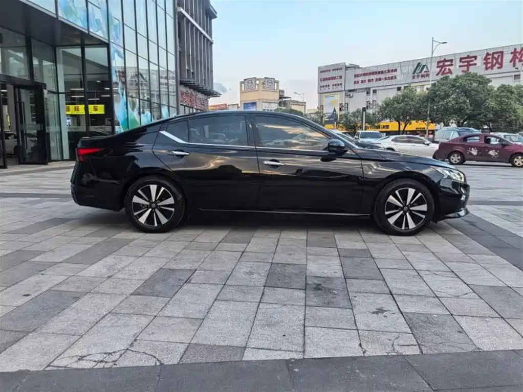 Nissan Teana 2023 — фото 3
