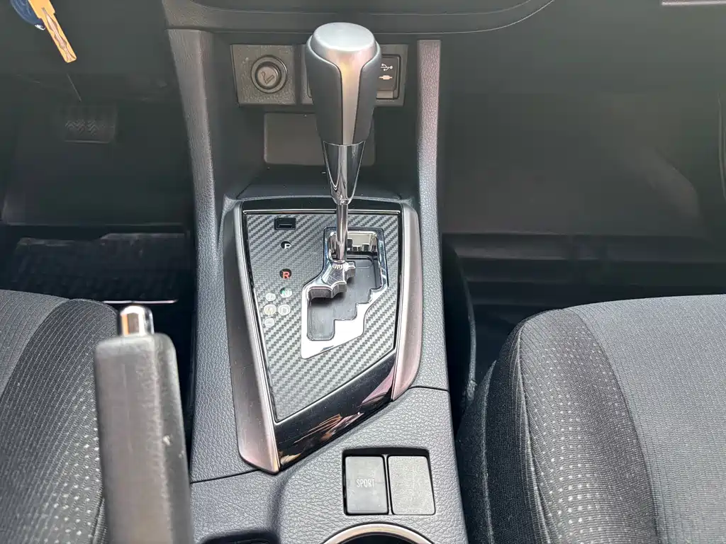 Toyota Levin 2015 — фото 10